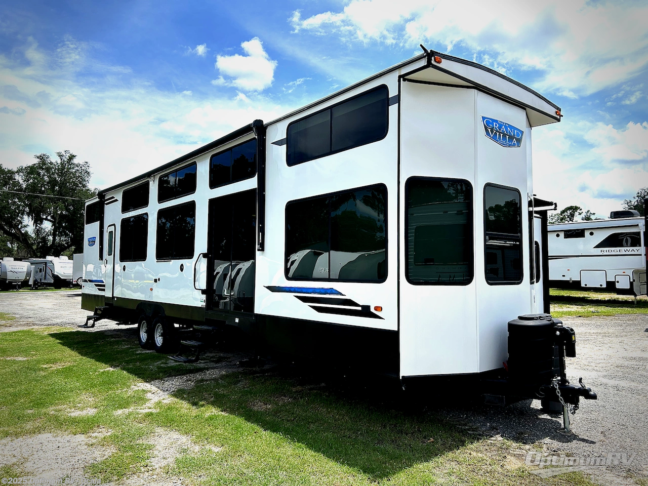 Used 2024 Forest River Salem Grand Villa 42VIEW available in Ocala, Florida