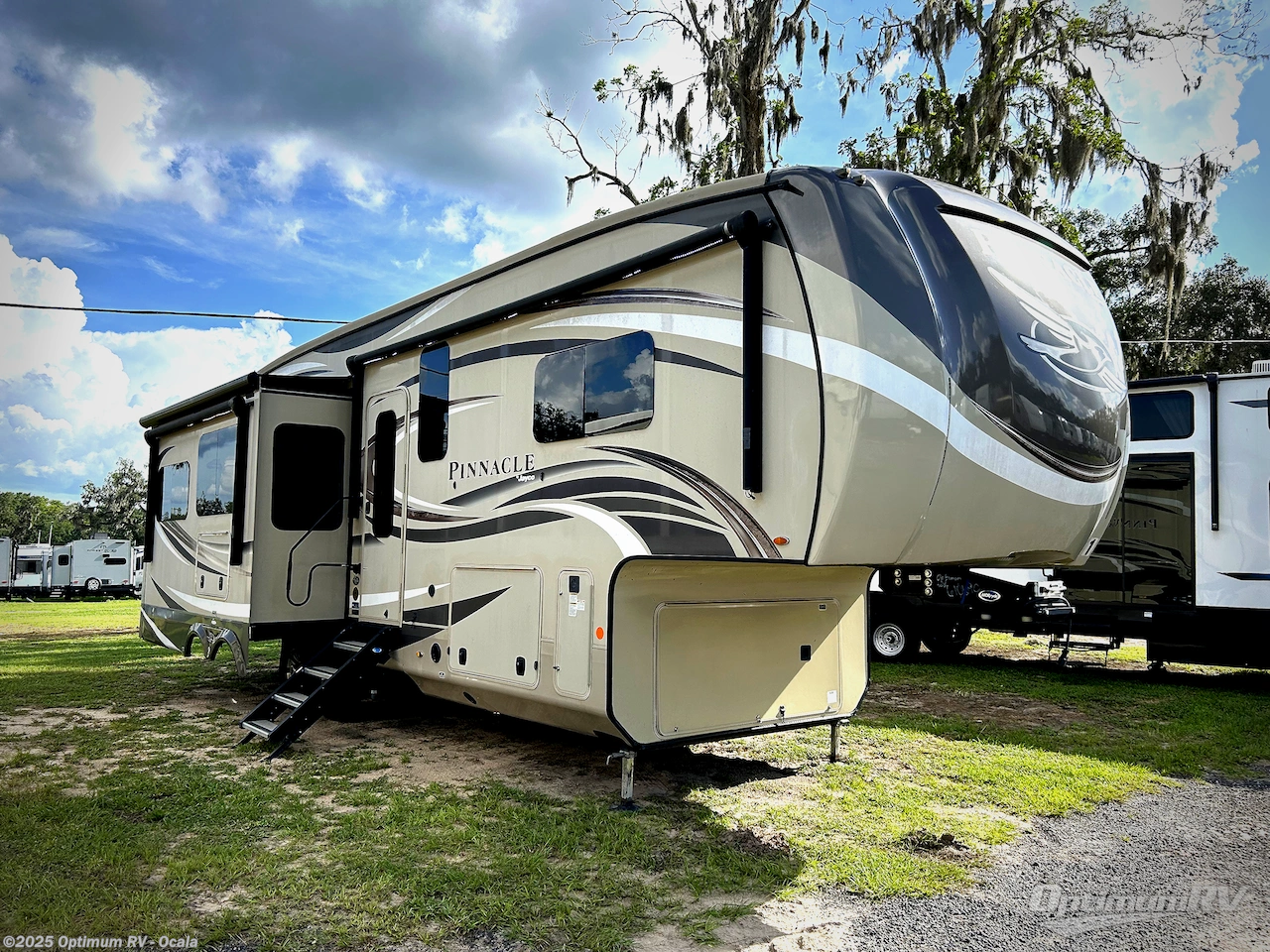 Used 2019 Jayco Pinnacle 32RLTS available in Ocala, Florida