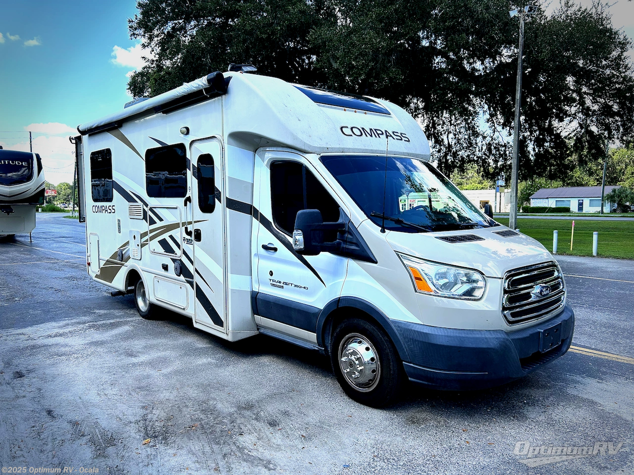 Used 2016 Thor  Compass 23TR available in Ocala, Florida