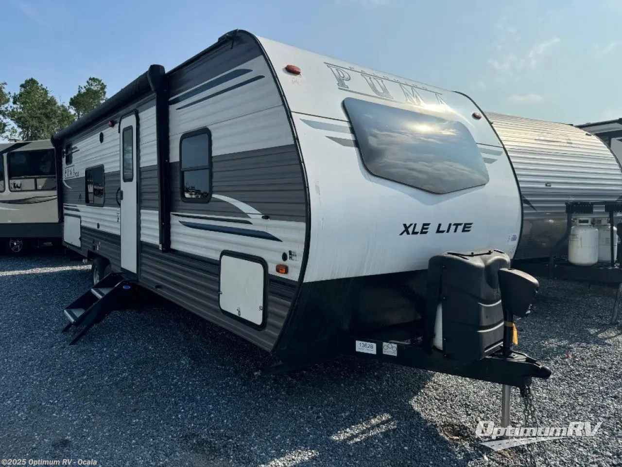 Used 2022 Palomino Puma XLE Lite 23BHC available in Ocala, Florida