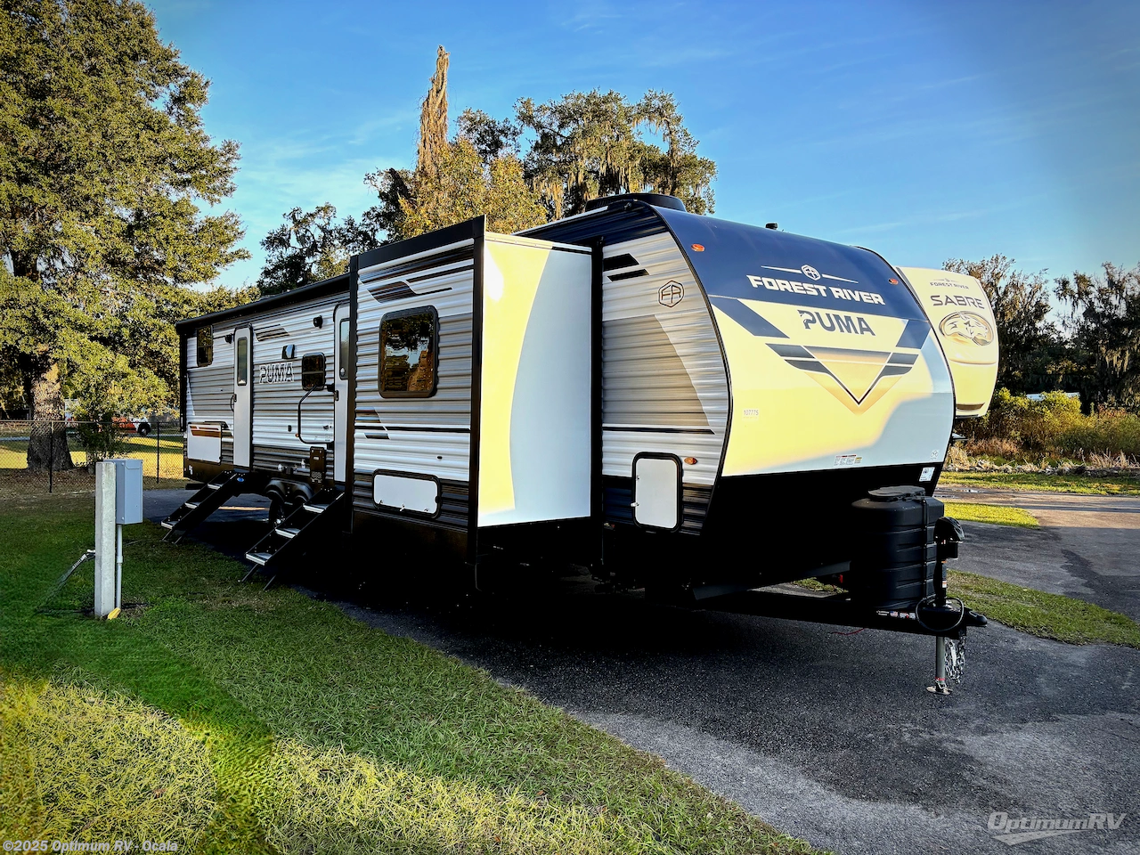 New 2026 Palomino Puma 32BHQS available in Ocala, Florida