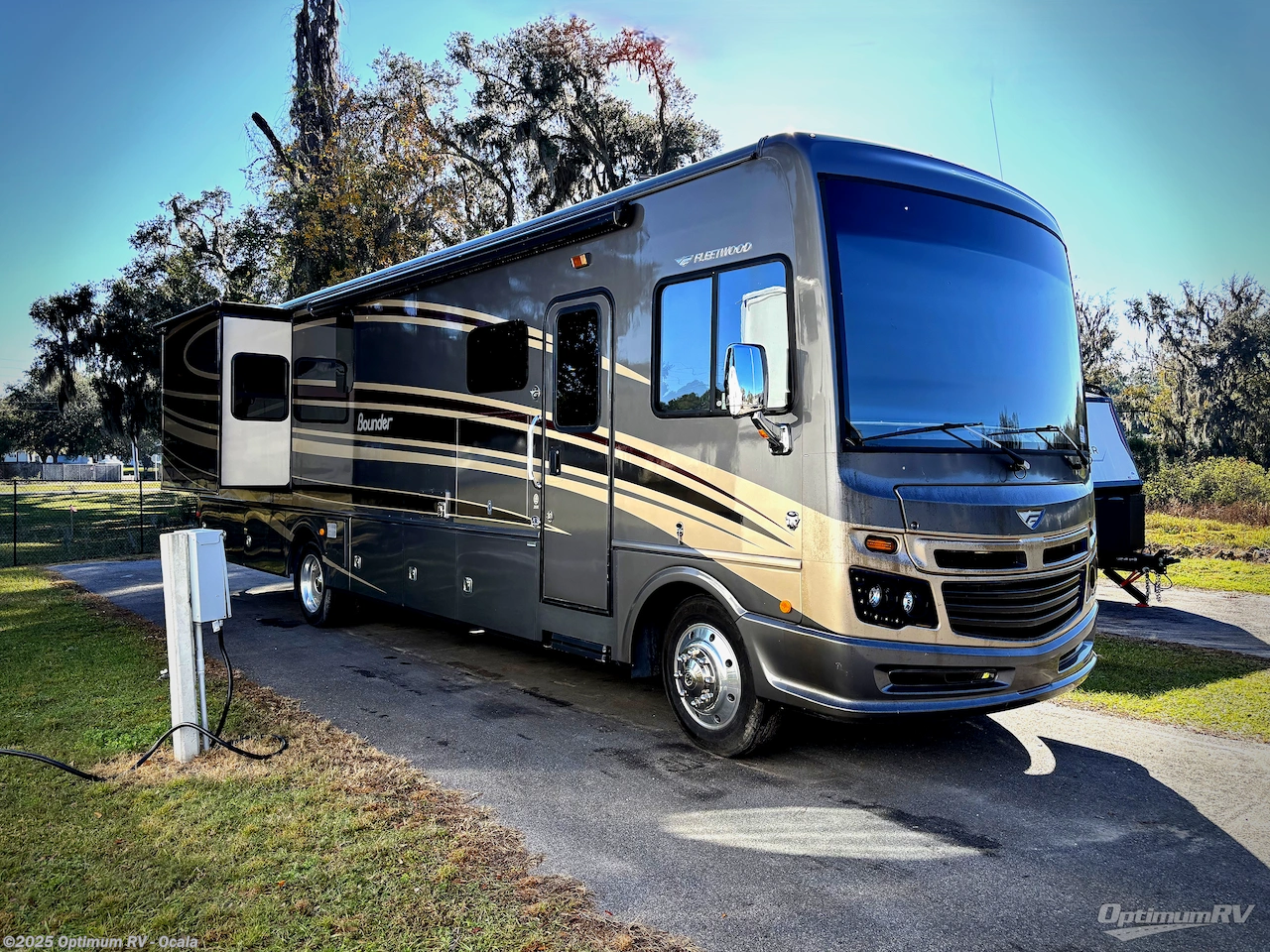 Used 2016 Fleetwood Bounder 35K available in Ocala, Florida