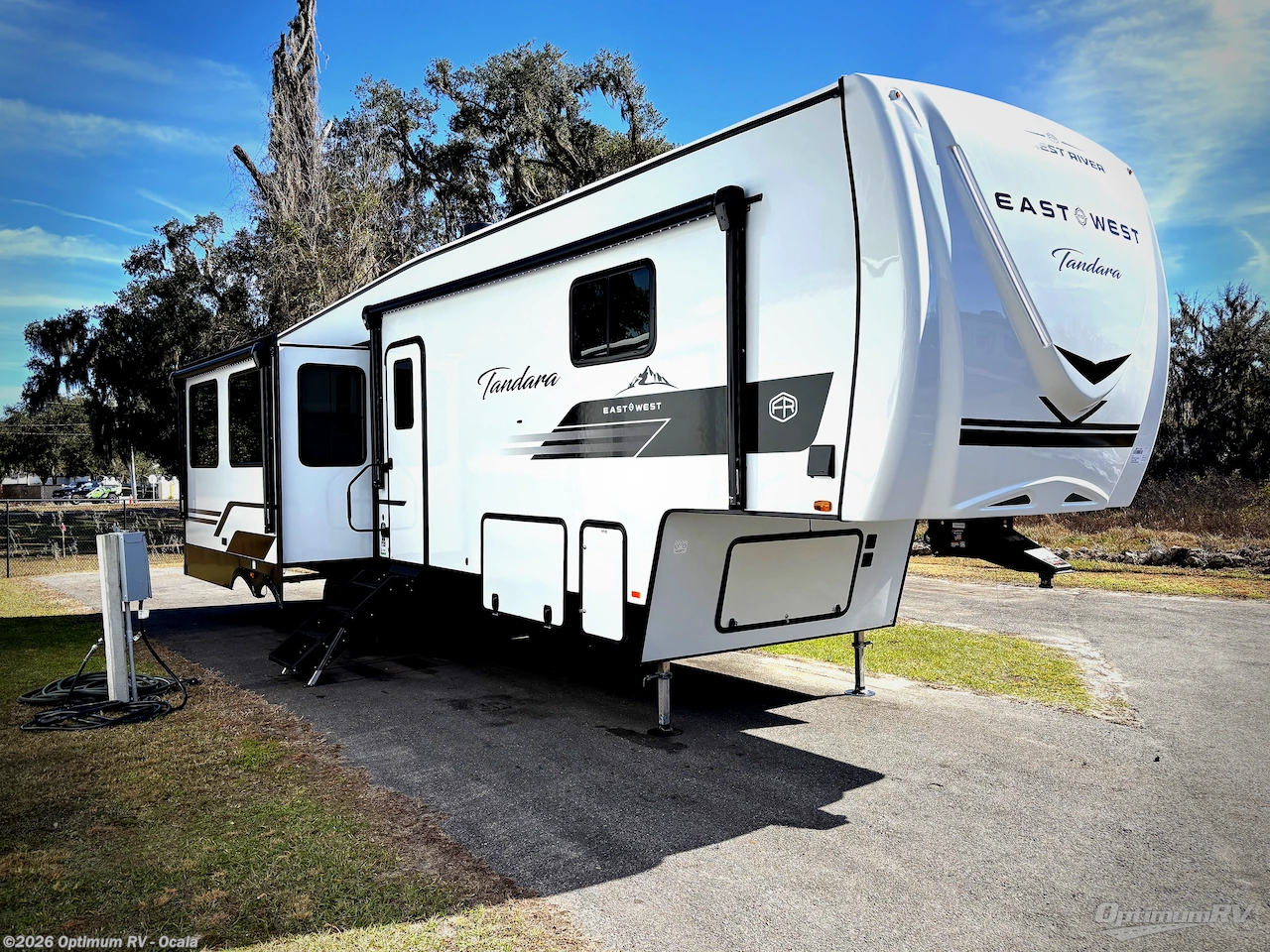 New 2026 East to West Tandara 295RL available in Ocala, Florida