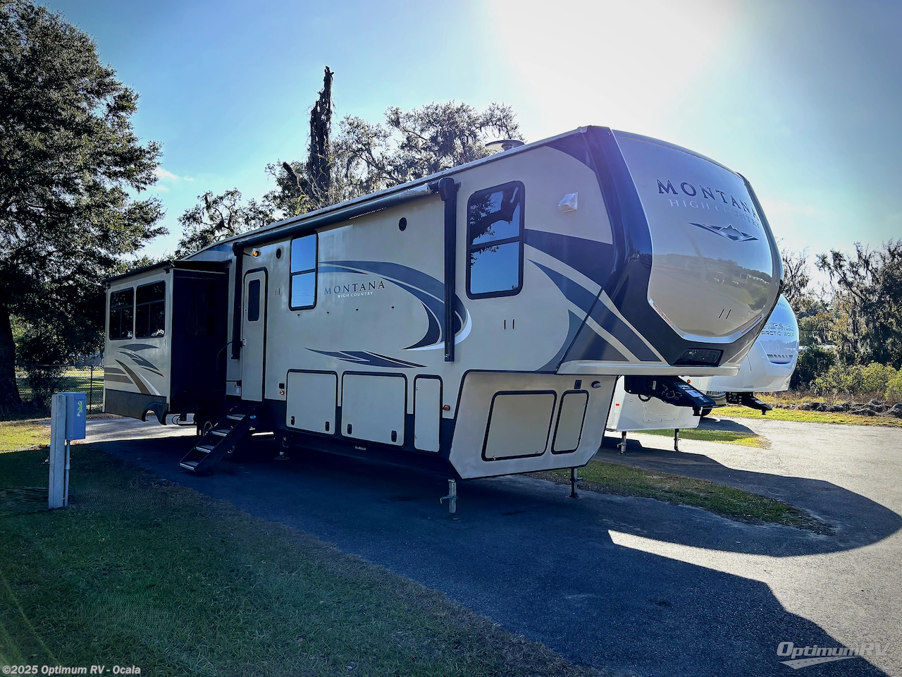Used 2019 Keystone Montana High Country 385BR available in Ocala, Florida