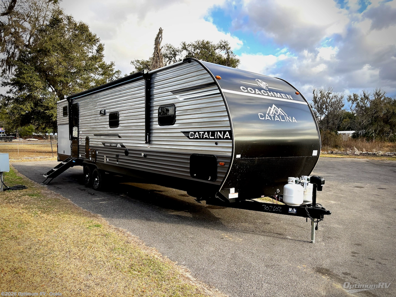 New 2026 Coachmen Catalina Summit Series 8 281QBUNK available in Ocala, Florida