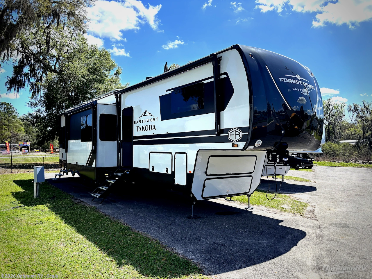 New 2025 East to West Takoda 399TH available in Ocala, Florida