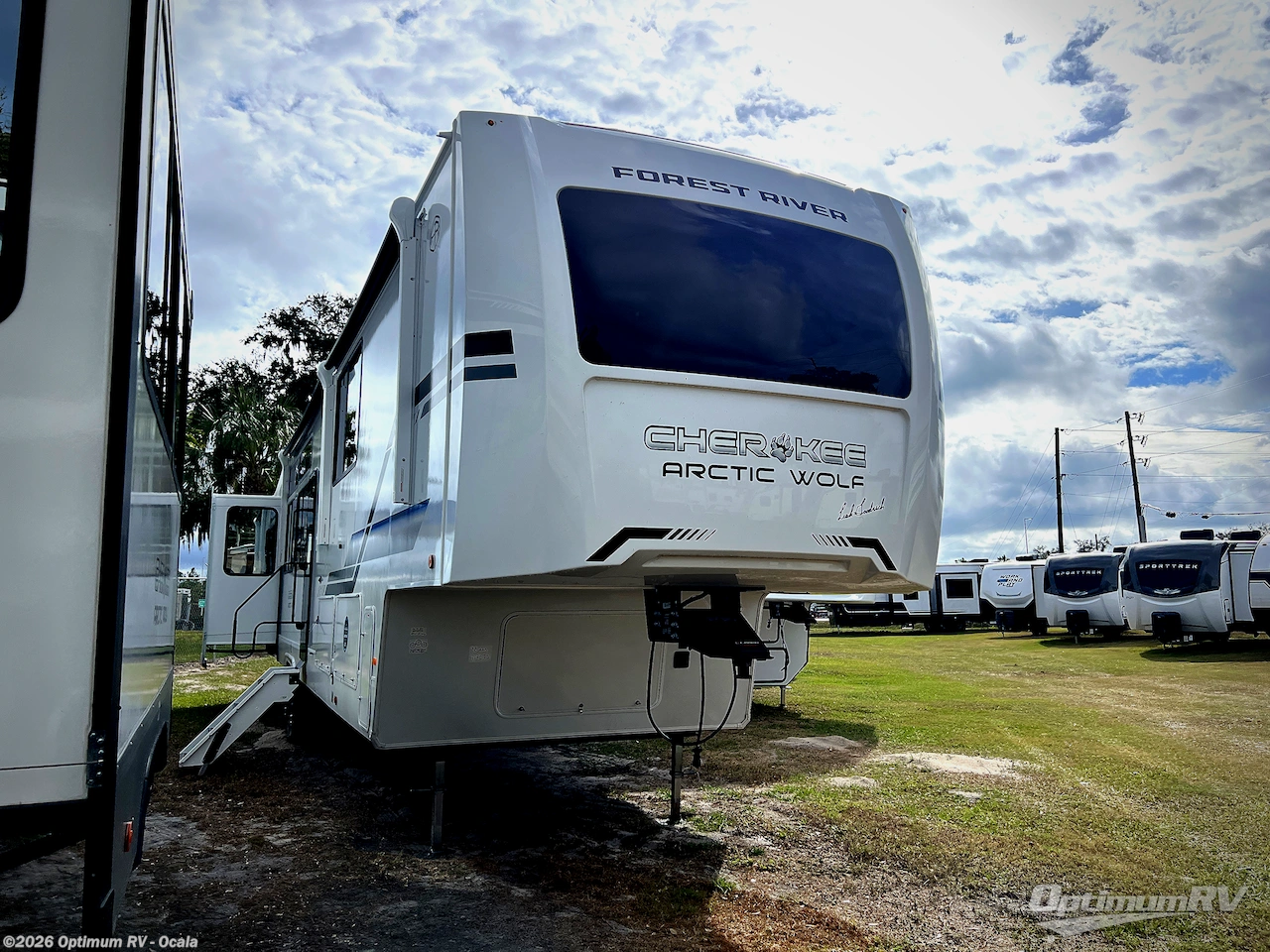 New 2026 Forest River Cherokee Arctic Wolf 38LEAH.G available in Ocala, Florida