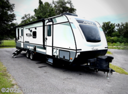Used 2022 Coachmen Apex Ultra-Lite 266BHS available in Ocala, Florida