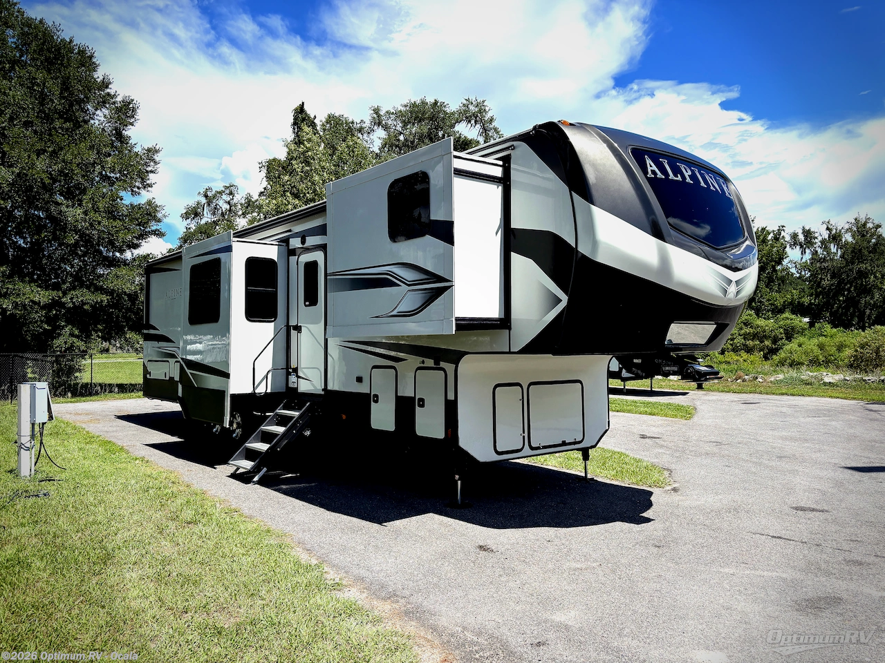 Used 2022 Keystone Alpine 3790FK available in Ocala, Florida