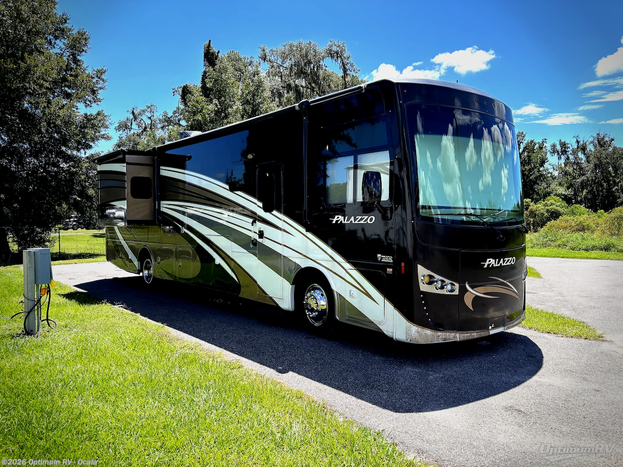 Used 2017 Thor  Palazzo 36.1 available in Ocala, Florida