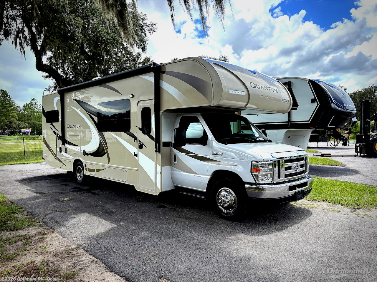 Used 2016 Thor  Quantum PD31 available in Ocala, Florida