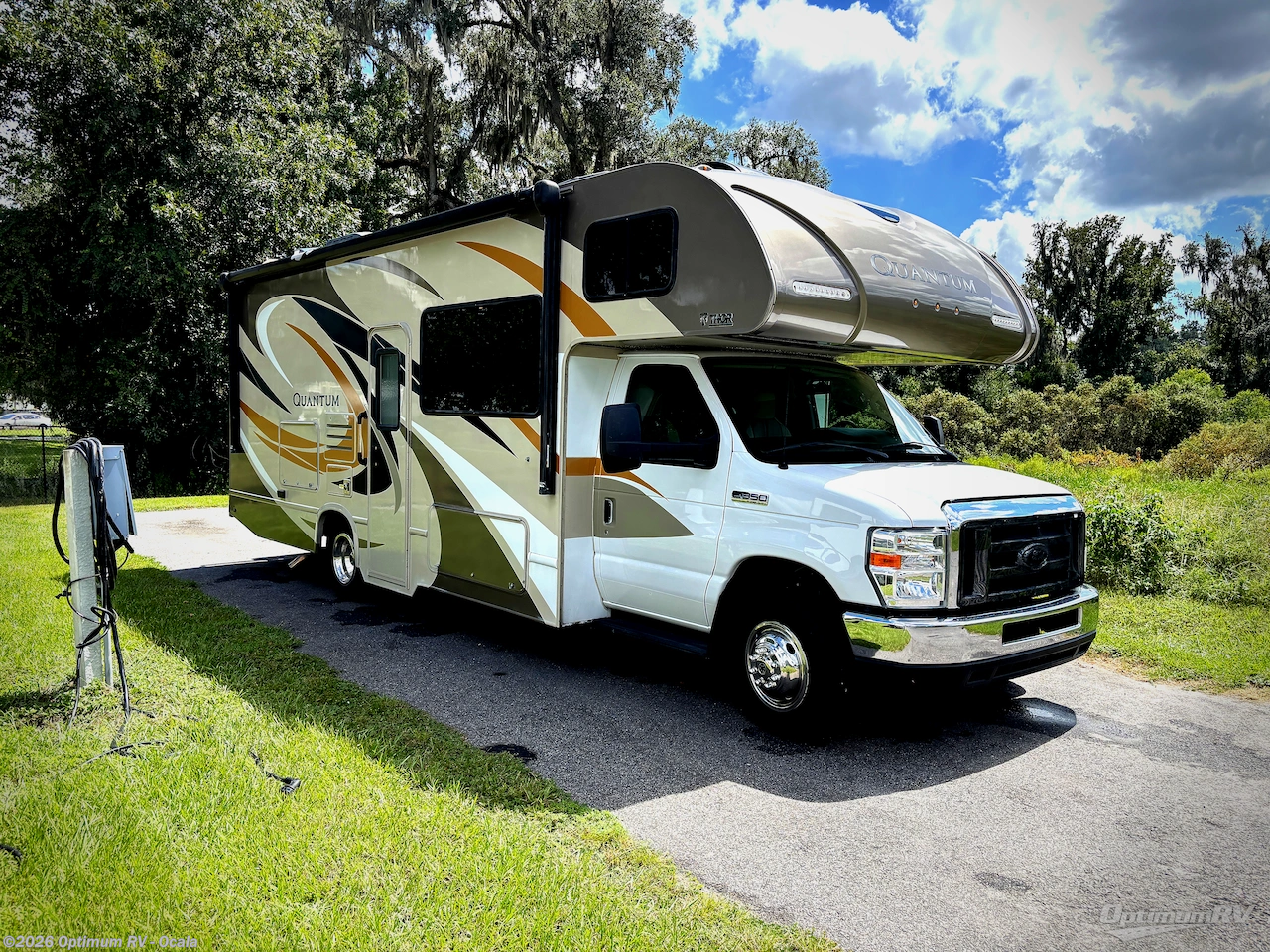 Used 2018 Thor  Quantum RS26 available in Ocala, Florida