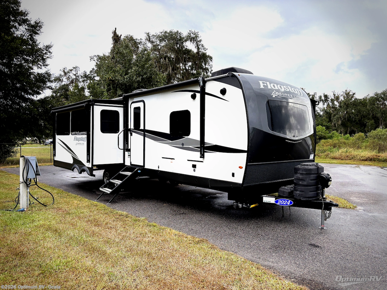 Used 2024 Forest River Flagstaff Super Lite 29RLBS available in Ocala, Florida