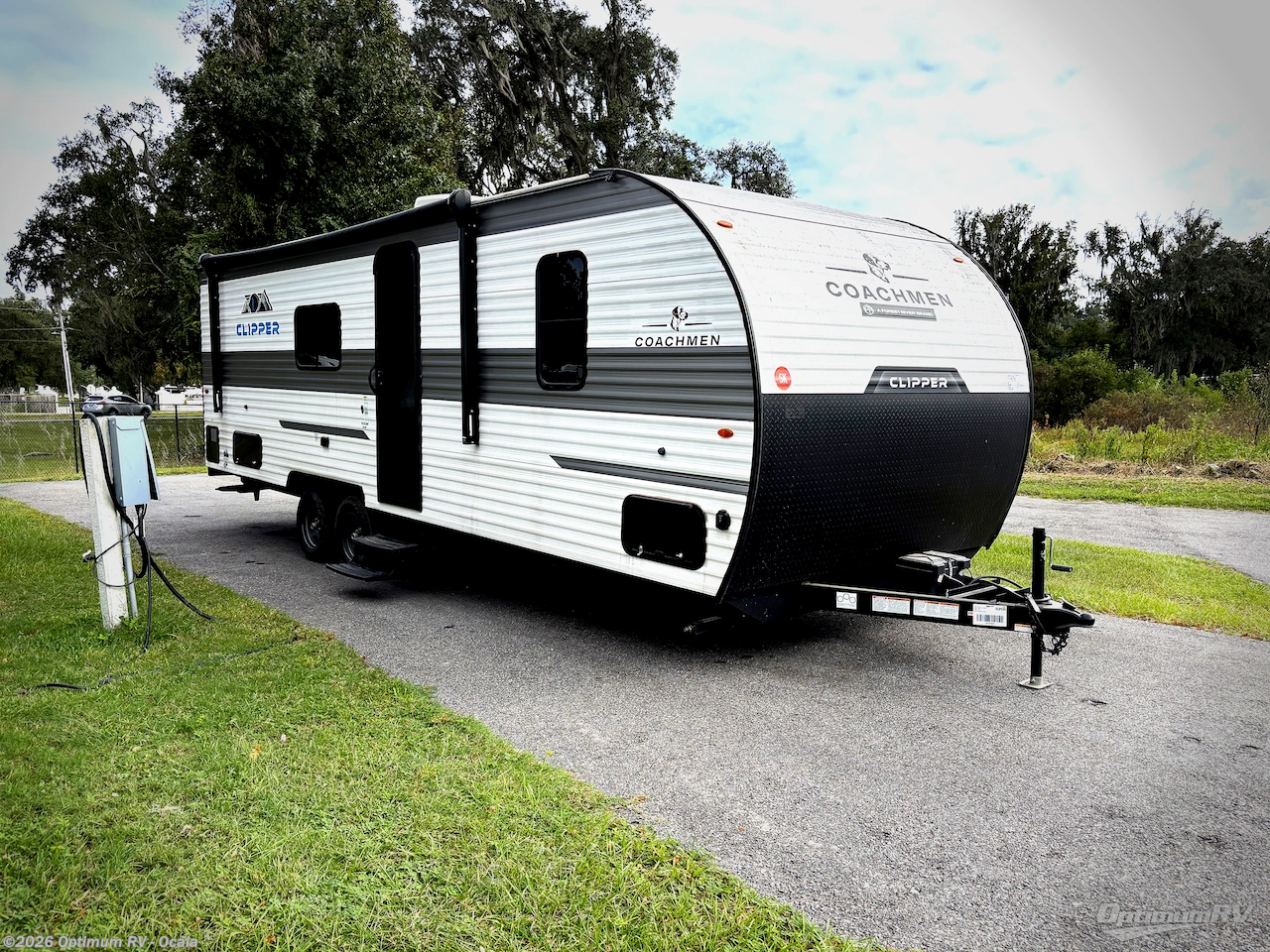 Used 2024 Coachmen Clipper 5K Series 26BH available in Ocala, Florida