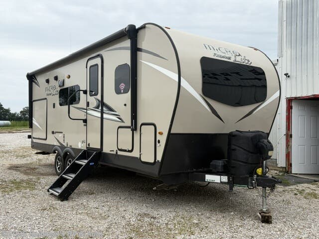 Used 2021 Forest River Flagstaff Micro Lite 25BDS available in Palmyra, Missouri