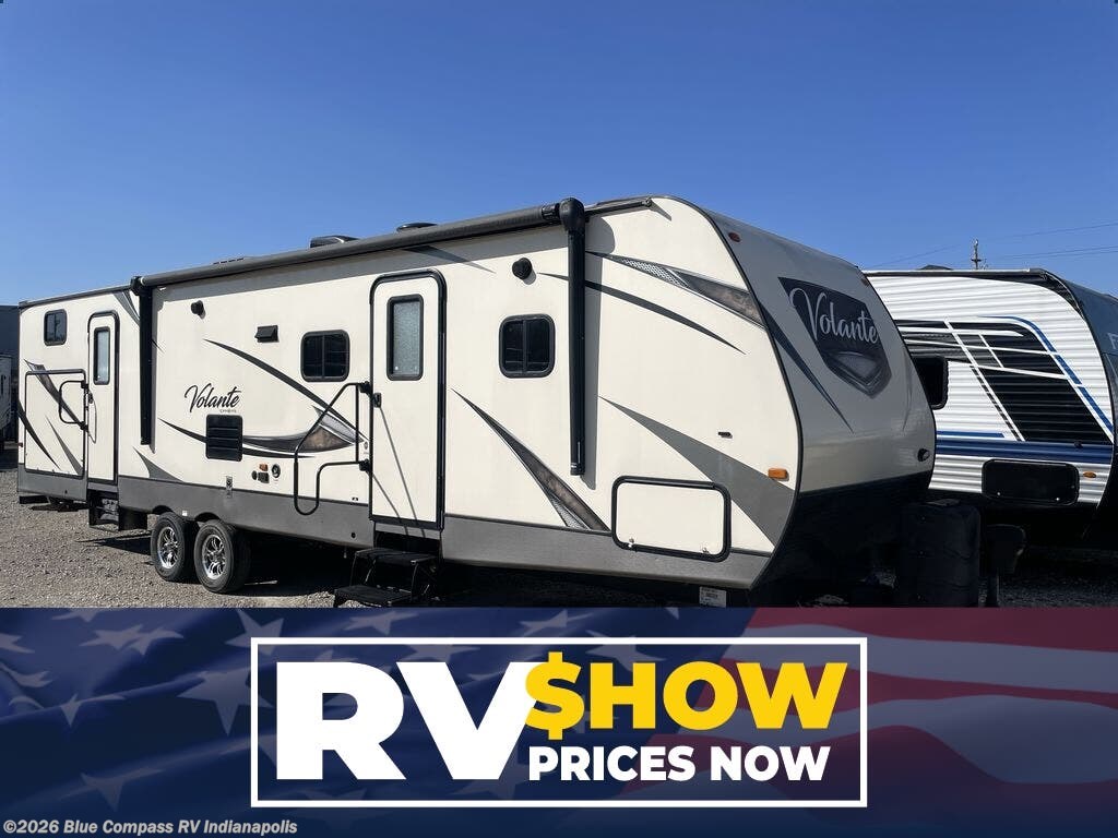 Used 2017  CrossRoads Volante 33SB by CrossRoads from Blue Compass RV Indianapolis in Indianapolis, IN