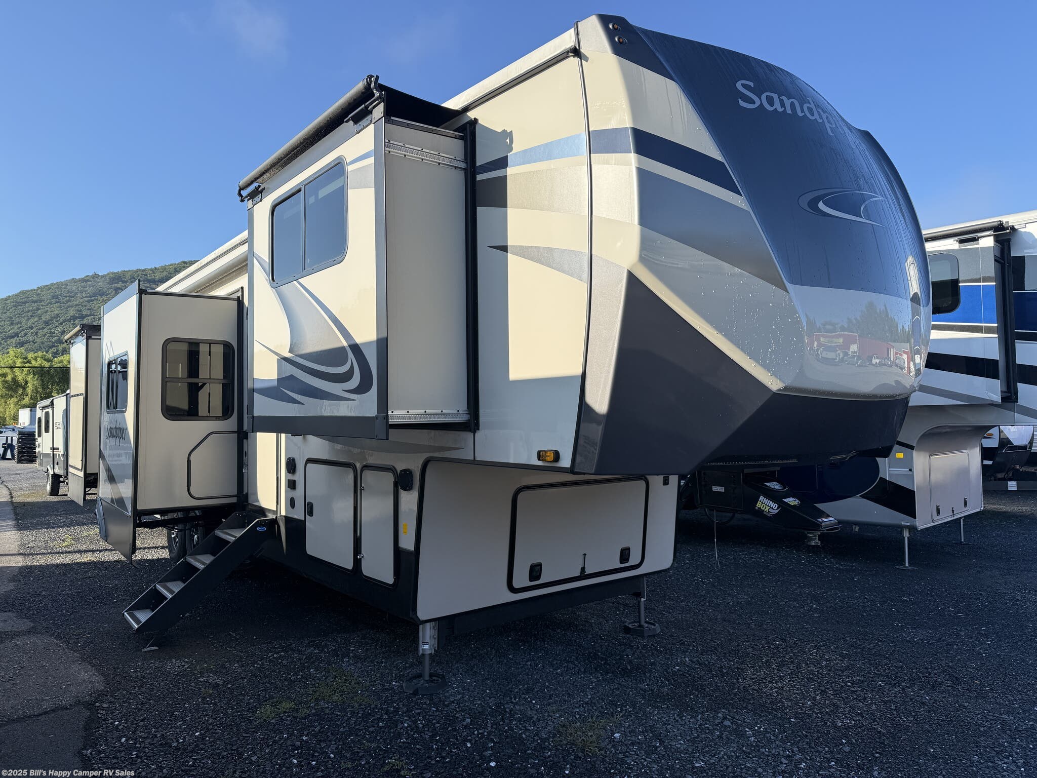 Used 2021 Forest River Sandpiper 38FKOK available in Mill Hall, Pennsylvania