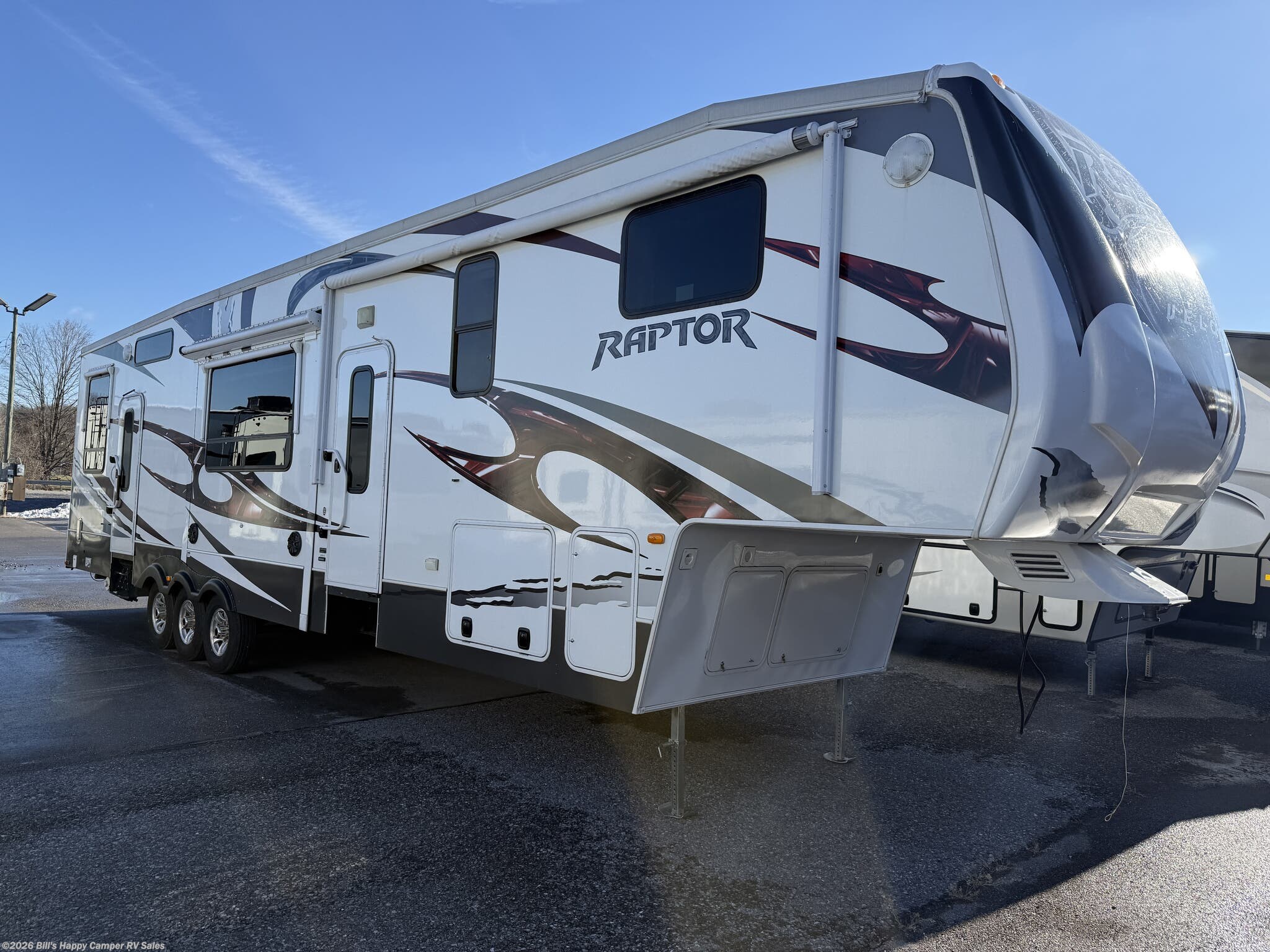 Used 2011 Keystone Raptor 3912LEV available in Mill Hall, Pennsylvania