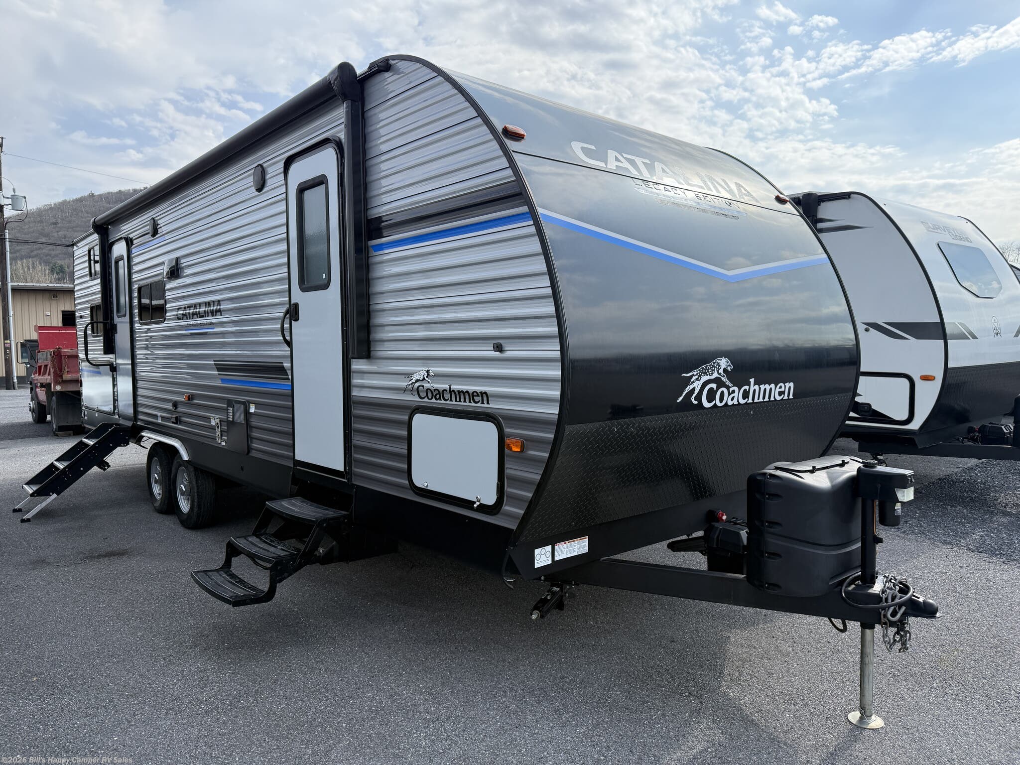 Used 2023 Coachmen Catalina Legacy Edition 263BHSCK available in Mill Hall, Pennsylvania