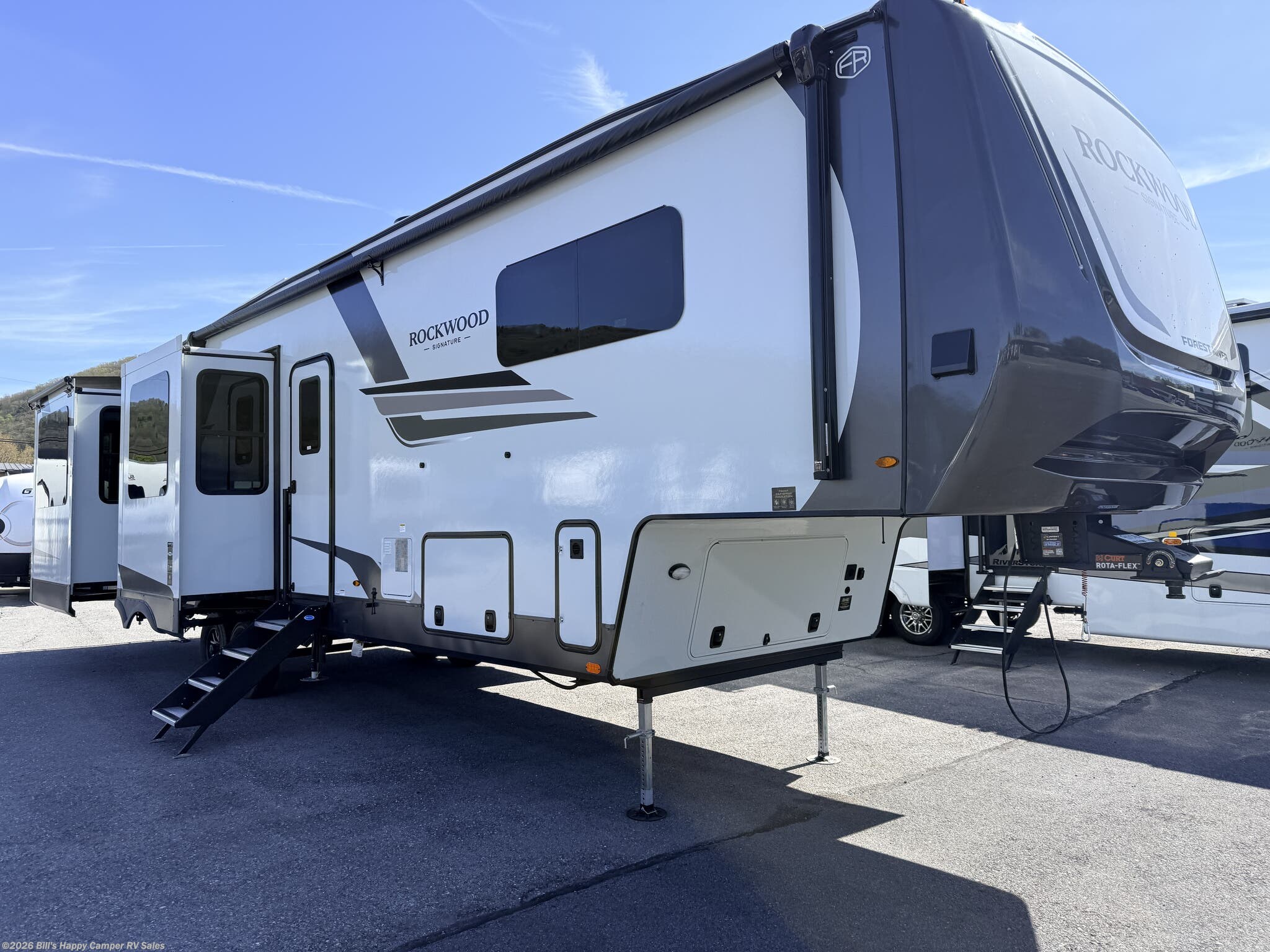 New 2026 Forest River Rockwood Signature 404SRK available in Mill Hall, Pennsylvania