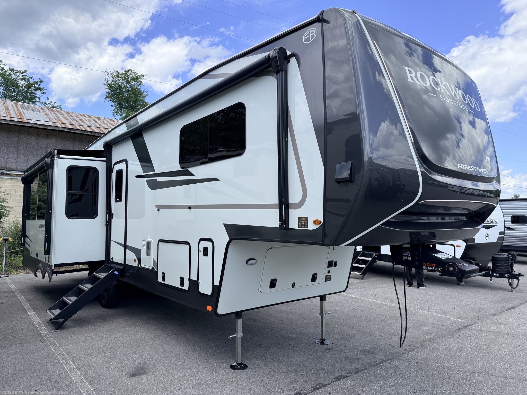 New 2027 Forest River Rockwood Signature 371RK available in Mill Hall, Pennsylvania