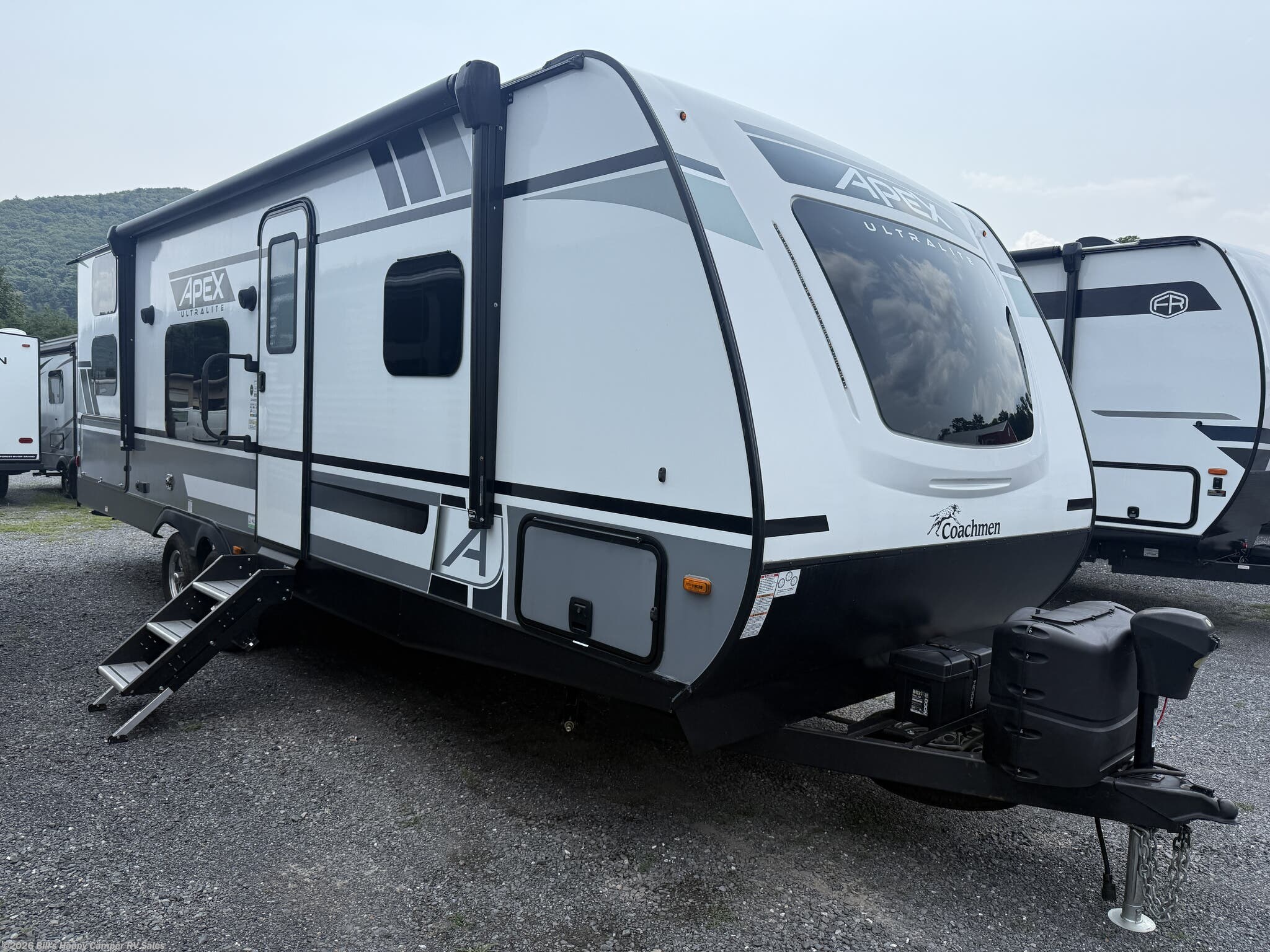 Used 2022 Coachmen Apex Ultra-Lite 256 BHS available in Mill Hall, Pennsylvania