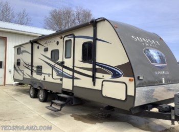 Used 2013 CrossRoads Sunset Trail Super Lite ST290QB available in Paynesville, Minnesota