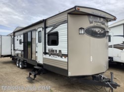 Used 2016 Forest River Salem Villa Classic 402QBQ available in Paynesville, Minnesota
