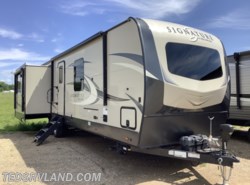 Used 2020 Forest River Rockwood Signature Ultra Lite 8329SB available in Paynesville, Minnesota