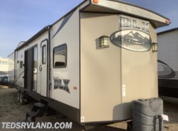 Used 2016 Forest River Wildwood DLX 4002Q available in Paynesville, Minnesota