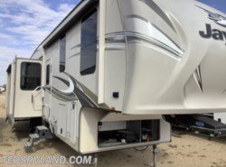 Used 2017 Jayco Eagle 325BHQS available in Paynesville, Minnesota