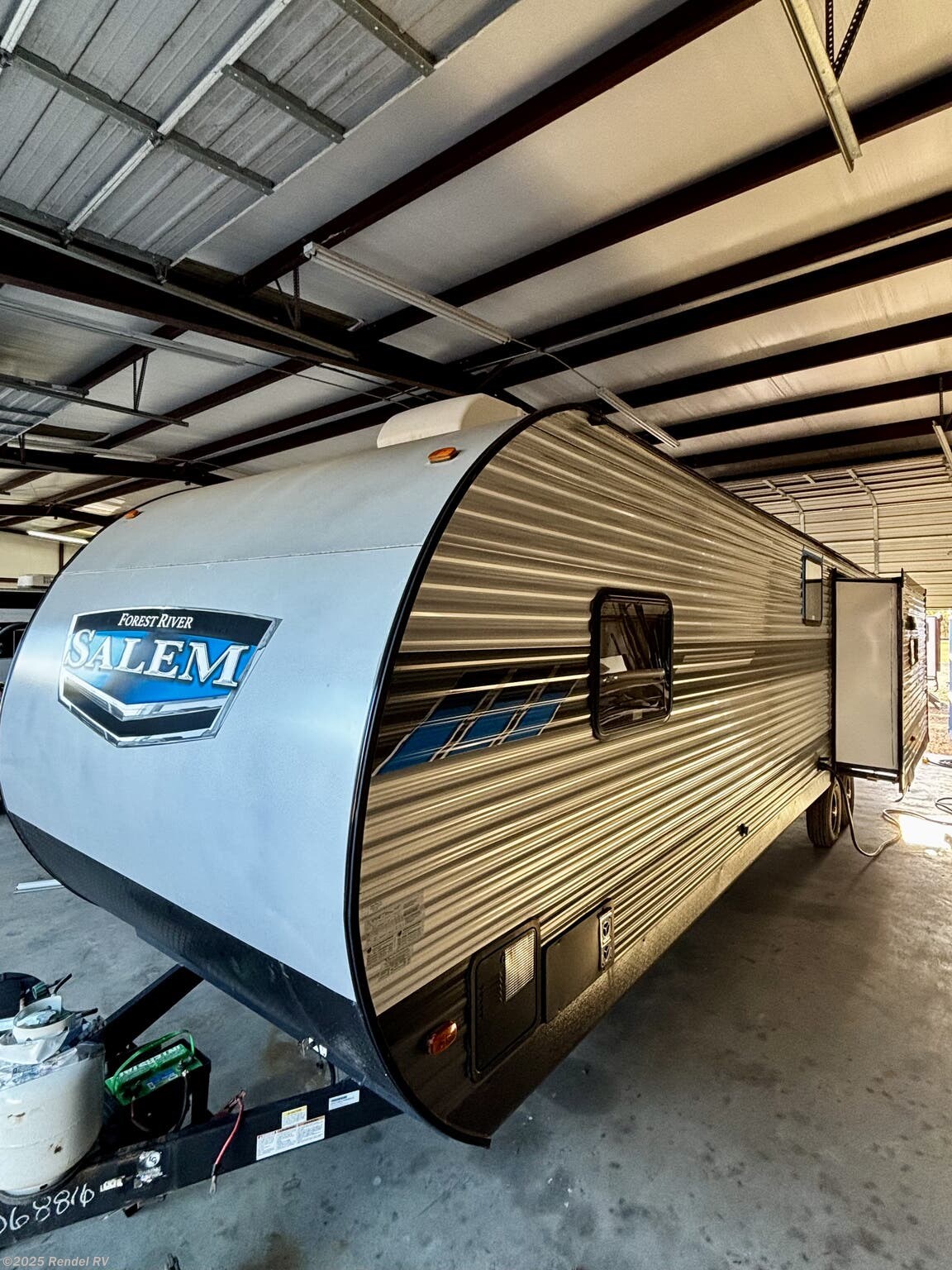 Used 2021 Forest River Salem 34MBS available in Rice, Texas