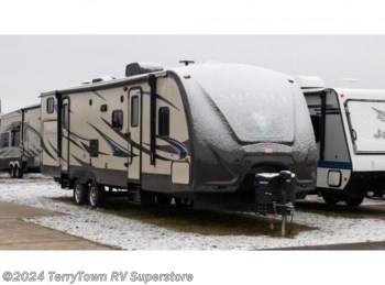 Used 2014 CrossRoads Sunset Trail Reserve ST32BH available in Grand Rapids, Michigan