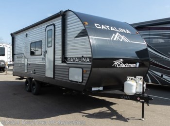 New 2024 Coachmen Catalina Summit Series 8 221MKE available in Grand Rapids, Michigan