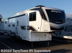 New 2025 Jayco Eagle HT 31QCD available in Grand Rapids, Michigan