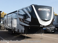 New 2025 Jayco Seismic Luxury Series 4113 available in Grand Rapids, Michigan