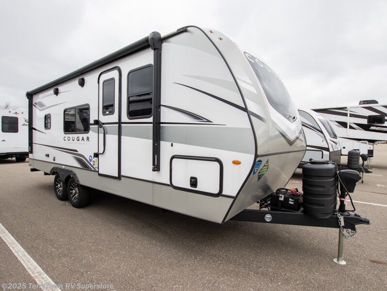 New 2024 Keystone Cougar Half-Ton 22MLS available in Grand Rapids, Michigan