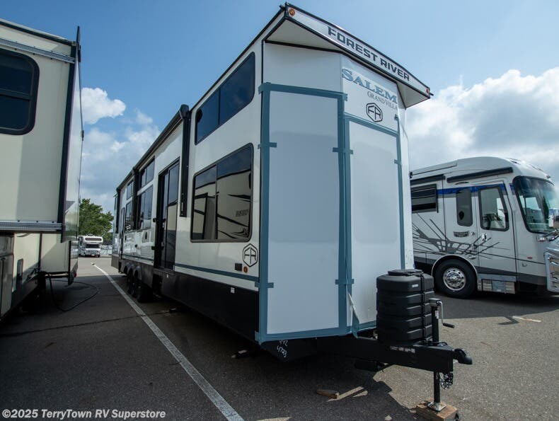 New 2026 Forest River Salem Grand Villa 44ZEN available in Grand Rapids, Michigan