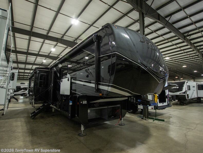 New 2026 Jayco Pinnacle 38FBRK available in Grand Rapids, Michigan