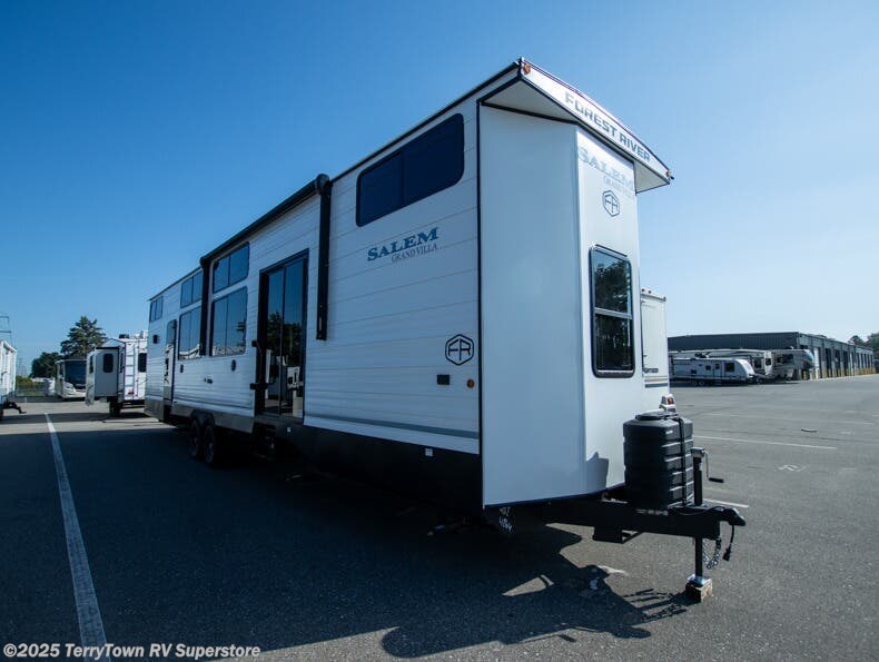 New 2026 Forest River Salem Villa Series 42ICE available in Grand Rapids, Michigan