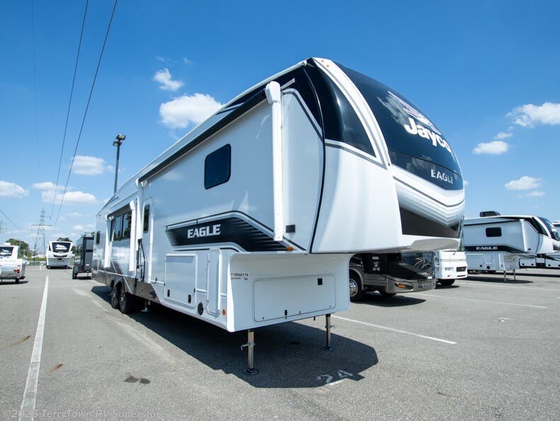 New 2026 Jayco Eagle 360DBOK available in Grand Rapids, Michigan