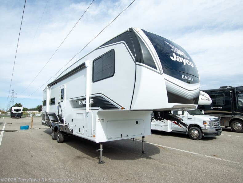 New 2026 Jayco Eagle HT 27MLC available in Grand Rapids, Michigan