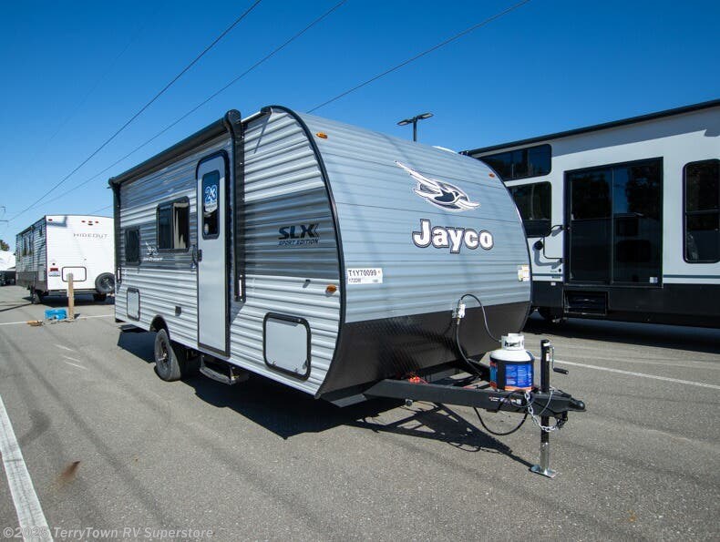 New 2026 Jayco Jay Flight SLX 172DB available in Grand Rapids, Michigan