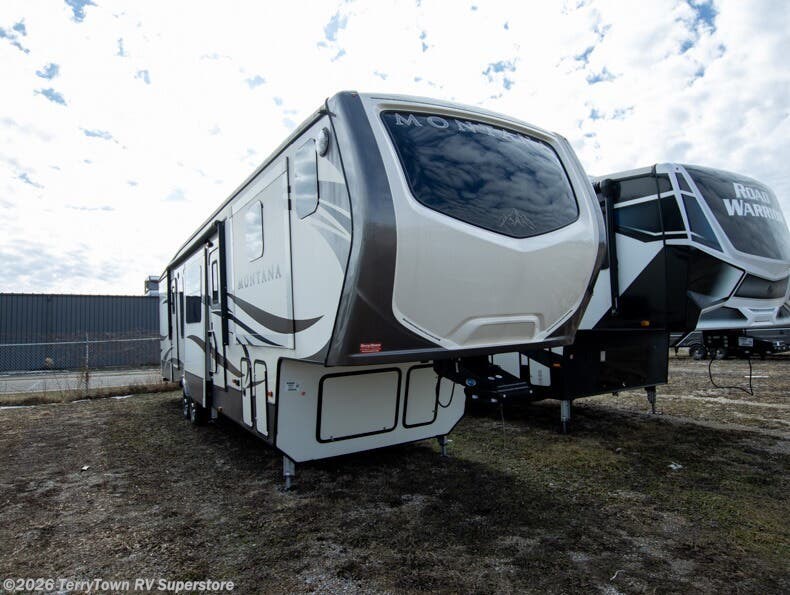 Used 2018 Keystone Montana 3820FK available in Grand Rapids, Michigan