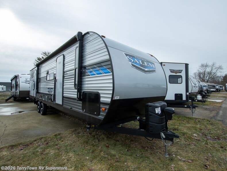 Used 2022 Forest River Salem 32BHDS available in Grand Rapids, Michigan