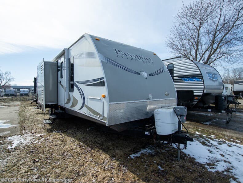 Used 2014 Keystone Passport 30RL Elite available in Grand Rapids, Michigan