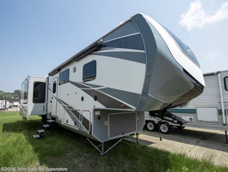 Used 2018 Highland Ridge Open Range 3X 3X388RKS available in Grand Rapids, Michigan