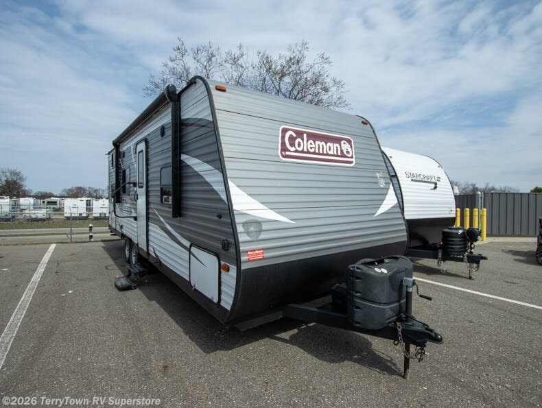 Used 2019 Dutchmen Coleman Lantern 274BH available in Grand Rapids, Michigan