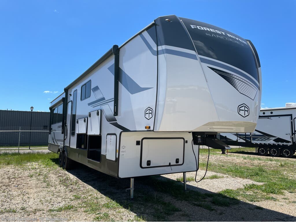 New 2026 Forest River Sandpiper 3900HBLR available in Grand Rapids, Michigan