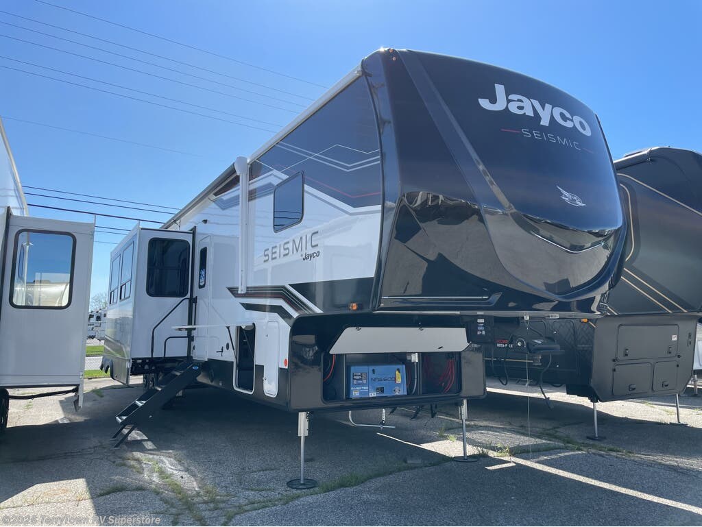 New 2026 Jayco Seismic 395 available in Grand Rapids, Michigan